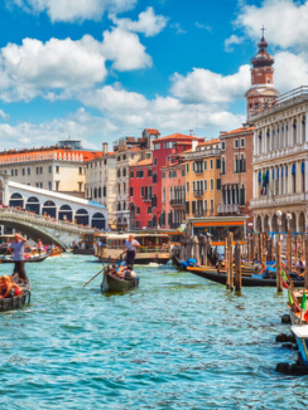 Bridge,Rialto,On,Grand,Canal,Famous,Landmark,Panoramic,View,Venice