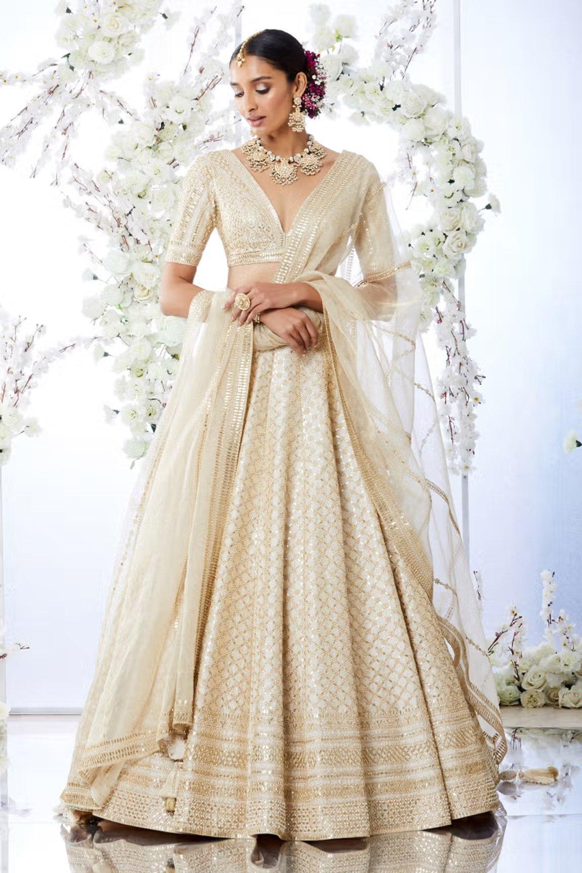 Buy Ravishing Off White Georgette Partywear Lehenga Choli | Inddus.in.